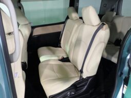 
										TOYOTA NOAH 2014 full									