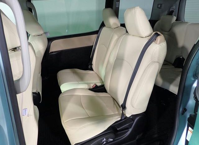 
								TOYOTA NOAH 2014 full									