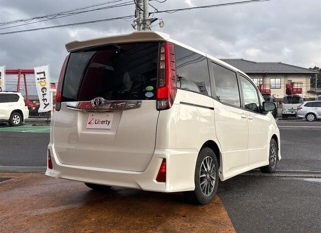 
								TOYOTA NOAH 2014 full									