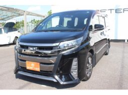 TOYOTA NOAH 2017