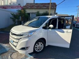 TOYOTA NOAH 2019