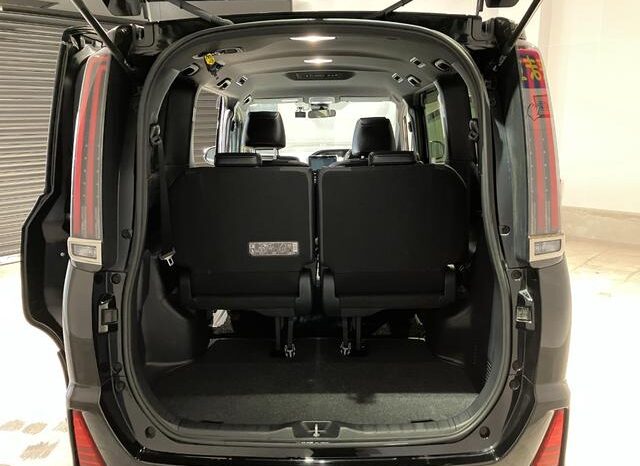 
								TOYOTA NOAH 2021 full									