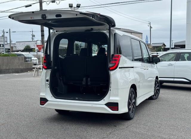 
								TOYOTA NOAH 2025 full									