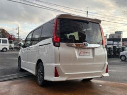 
										TOYOTA NOAH 2014 full									