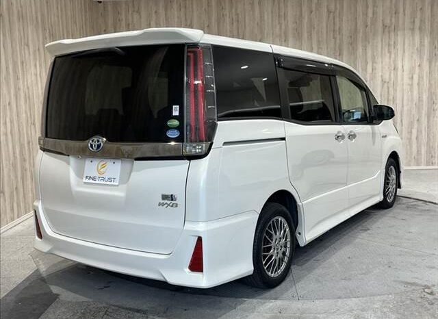 
								TOYOTA NOAH 2018 full									