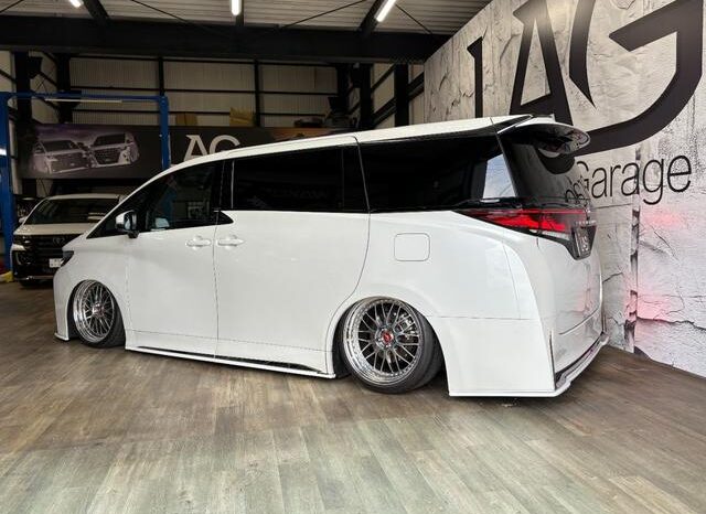 
								TOYOTA VELLFIRE 2023 full									