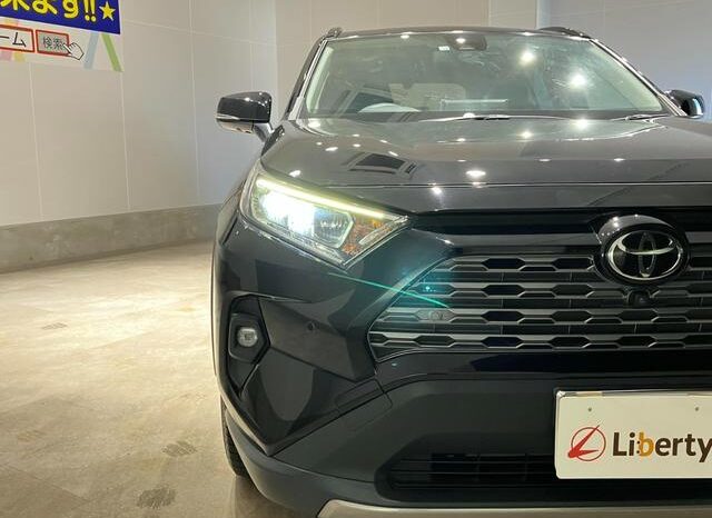 
								TOYOTA RAV4 2021 full									
