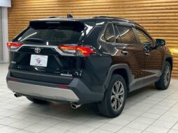 
										TOYOTA RAV4 2021 full									