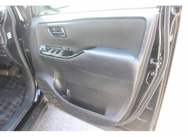 
								TOYOTA NOAH 2017 full									