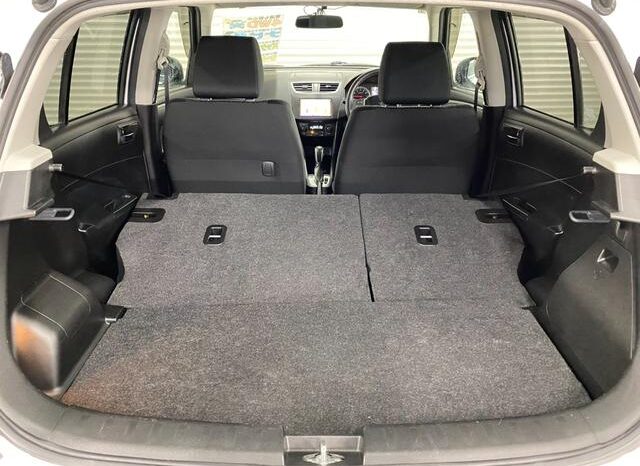 
								SUZUKI SWIFT 2011 full									