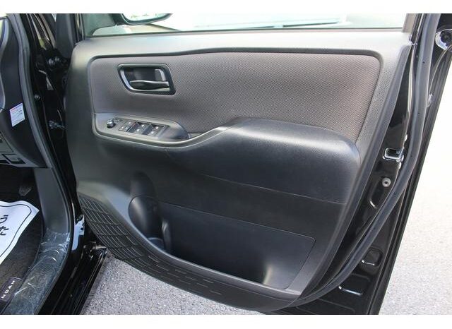 
								TOYOTA NOAH 2020 full									