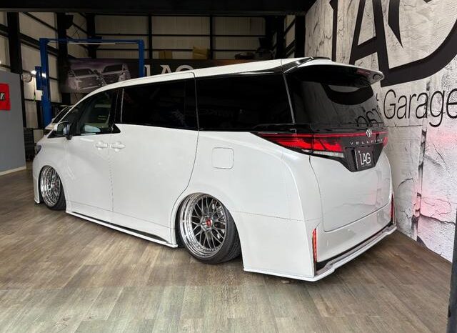 
								TOYOTA VELLFIRE 2023 full									
