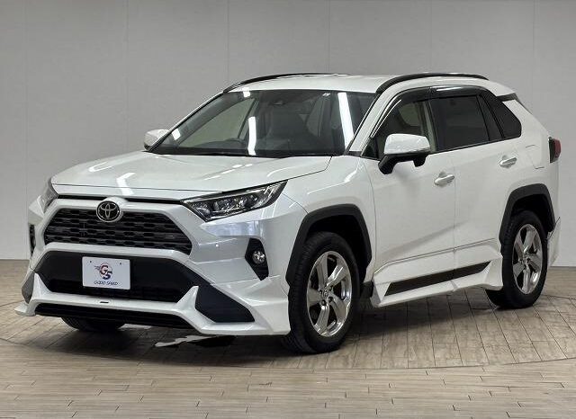 
								TOYOTA RAV4 2021 full									