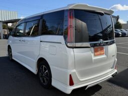 
										TOYOTA NOAH 2018 full									