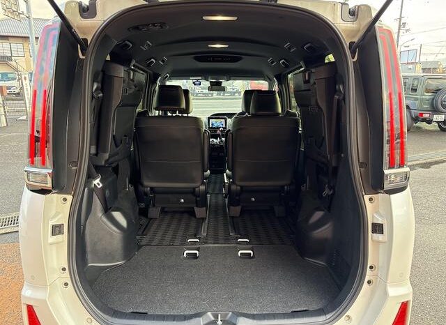 
								TOYOTA NOAH 2020 full									