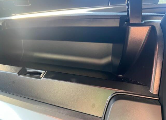 
								TOYOTA ESTIMA 2017 full									