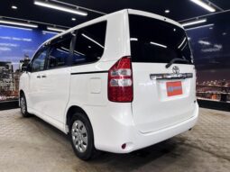 
										TOYOTA NOAH 2011 full									