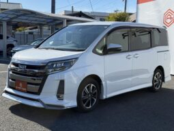 TOYOTA NOAH 2018