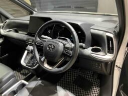 
										TOYOTA NOAH 2024 full									