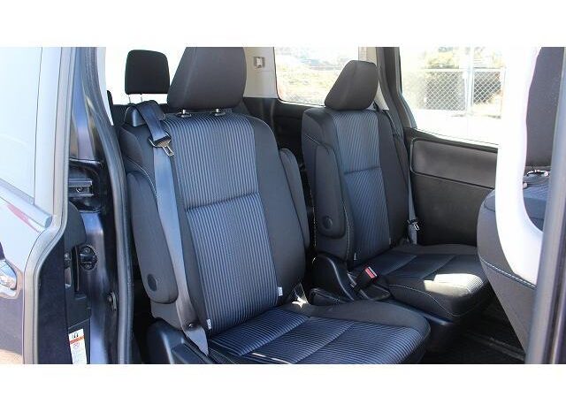 
								TOYOTA NOAH 2014 full									