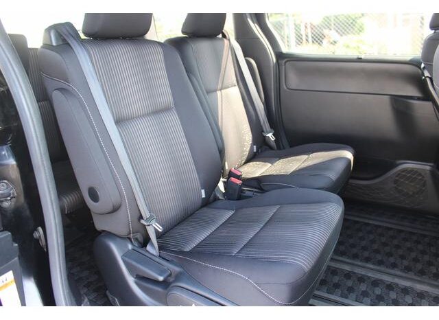 
								TOYOTA NOAH 2017 full									