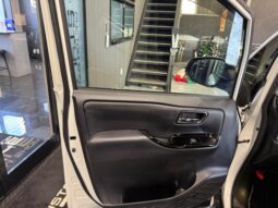 
										TOYOTA NOAH 2021 full									