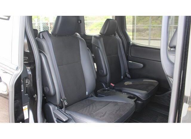 
								TOYOTA NOAH 2019 full									