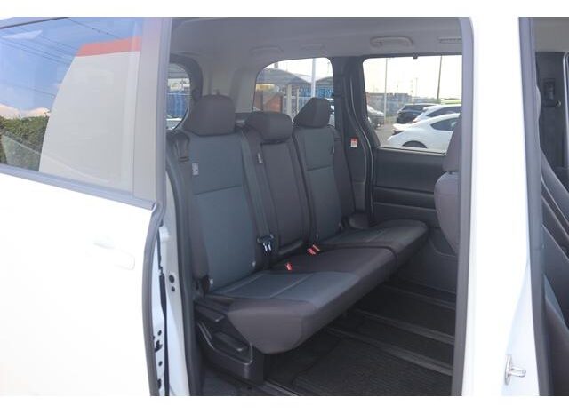 
								TOYOTA NOAH 2023 full									