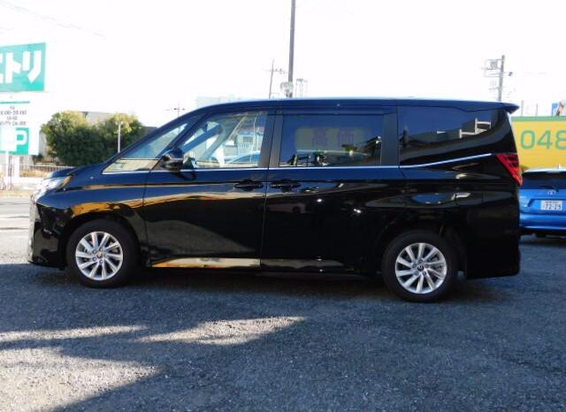 
								TOYOTA NOAH 2024 full									