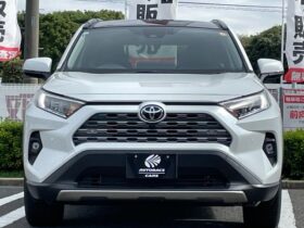 TOYOTA RAV4 2025