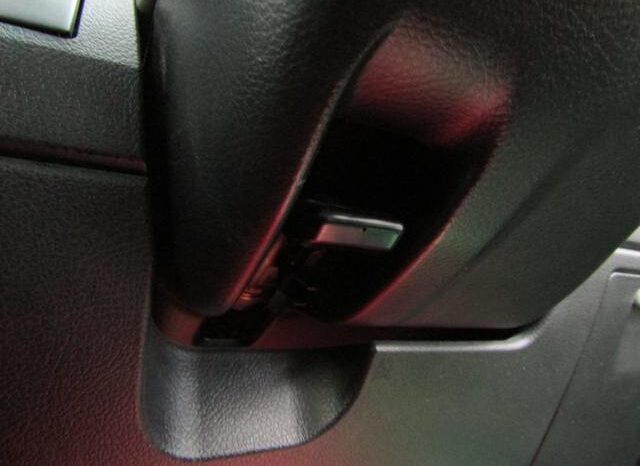 
								TOYOTA NOAH 2012 full									