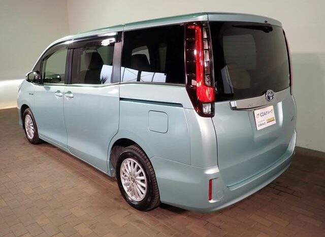
								TOYOTA NOAH 2014 full									