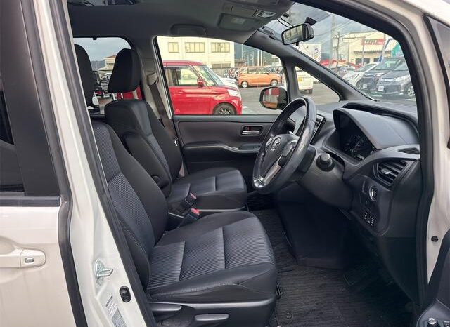 
								TOYOTA NOAH 2014 full									