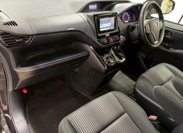 
								TOYOTA NOAH 2017 full									