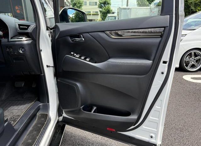 
								TOYOTA VELLFIRE 2022 full									