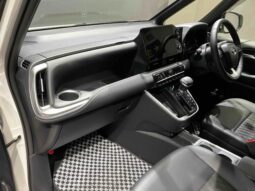 
										TOYOTA NOAH 2024 full									