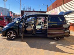 
										TOYOTA ESTIMA 2015 full									