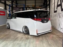 
										TOYOTA VELLFIRE 2023 full									