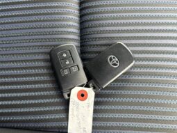 
										TOYOTA NOAH 2014 full									