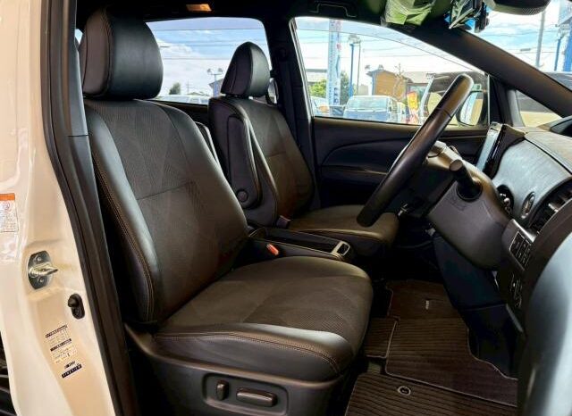 
								TOYOTA ESTIMA 2016 full									