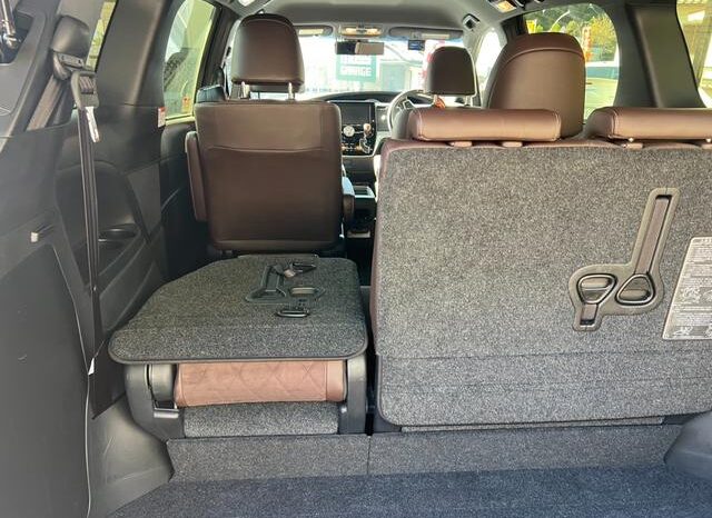 
								TOYOTA ESTIMA 2017 full									