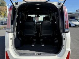 
										TOYOTA NOAH 2018 full									