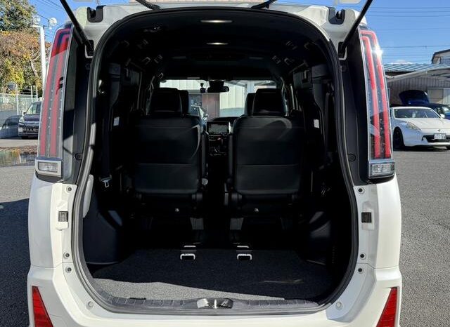 
								TOYOTA NOAH 2018 full									