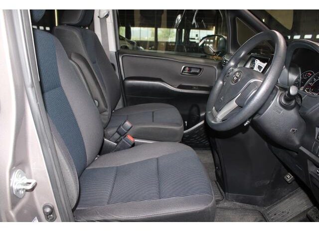 
								TOYOTA NOAH 2019 full									