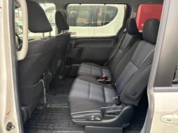 
										TOYOTA NOAH 2014 full									