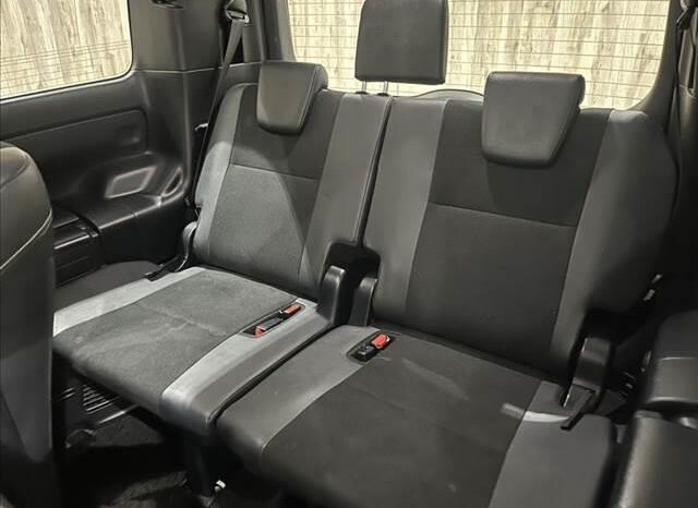 
								TOYOTA NOAH 2018 full									