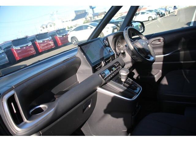 
								TOYOTA NOAH 2022 full									