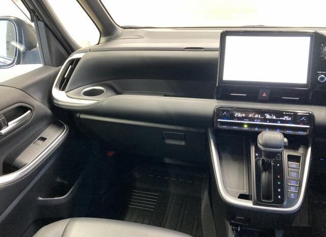 
								TOYOTA NOAH 2023 full									