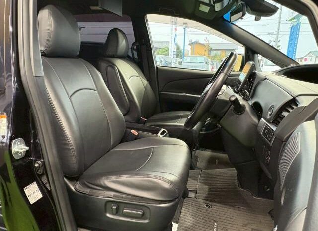 
								TOYOTA ESTIMA 2016 full									