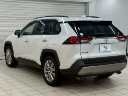 
										TOYOTA RAV4 2023 full									